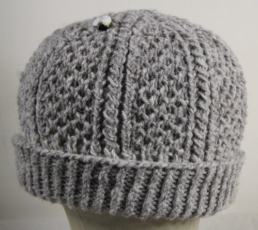 Siaban's Bunnet - Uist Cheviot & Lunan Farm Cashmere- Small Batch Scottish Yarn
